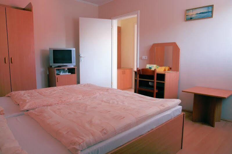 Sovirag Termal Panzio Otel Hajdúnánás Dış mekan fotoğraf